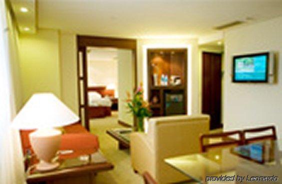 Eurobuilding Hotel & Suites Caracas Zimmer foto Suite room